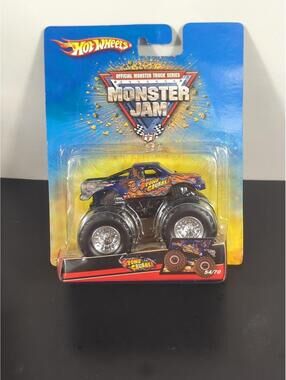 Hot Wheels Monster Jam Stone Crusher 1:64 Monster Truck 2007